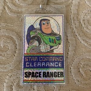 Disney Buzz Lightyear’s Space Ranger Spin Lanyard